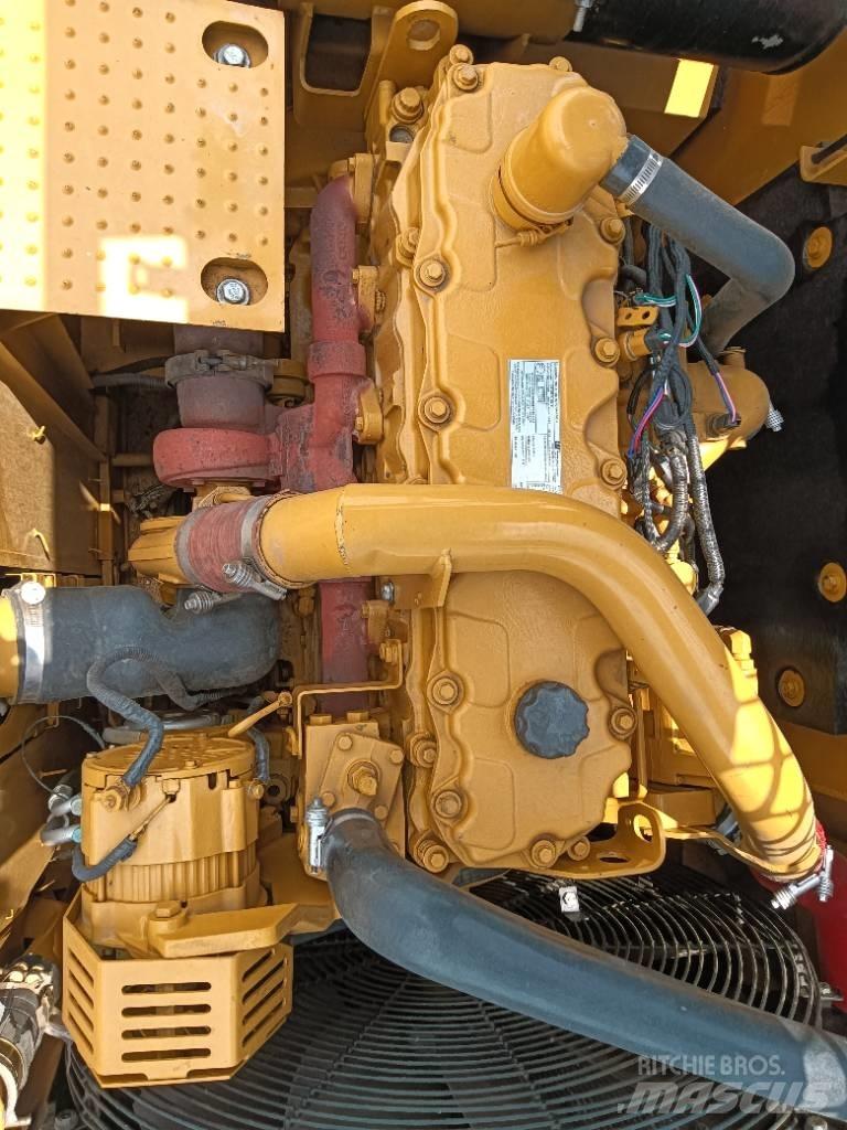 CAT 324D2 Midikoparki  7t - 12t