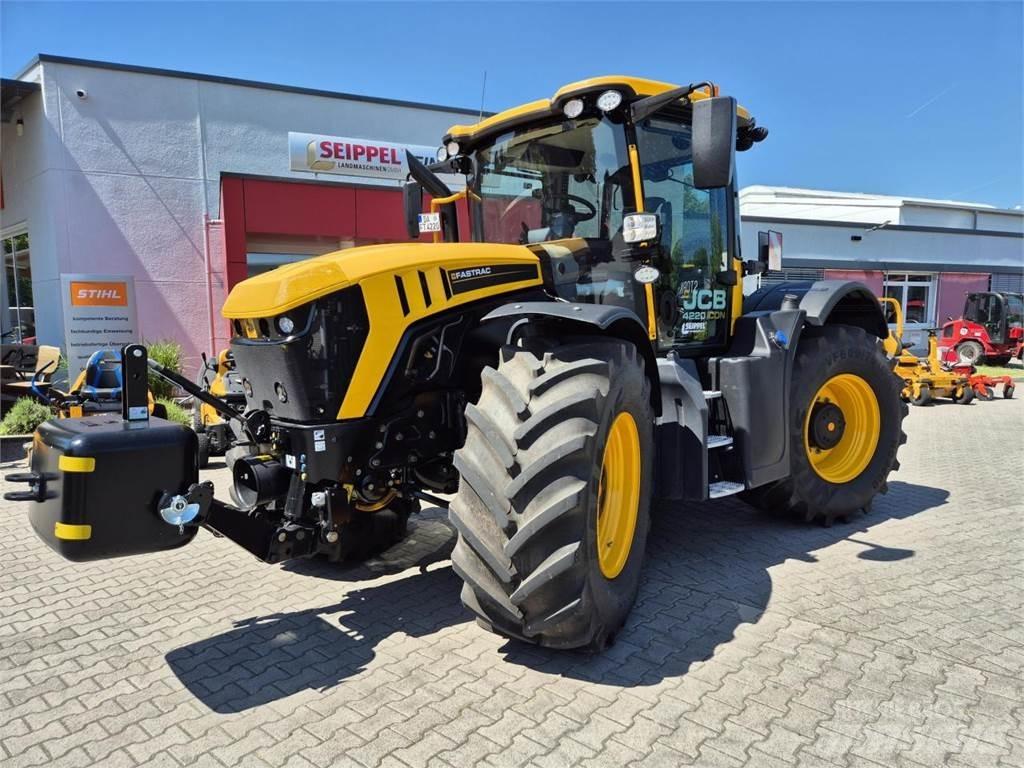 JCB FASTRAC 4220 Ciągniki rolnicze