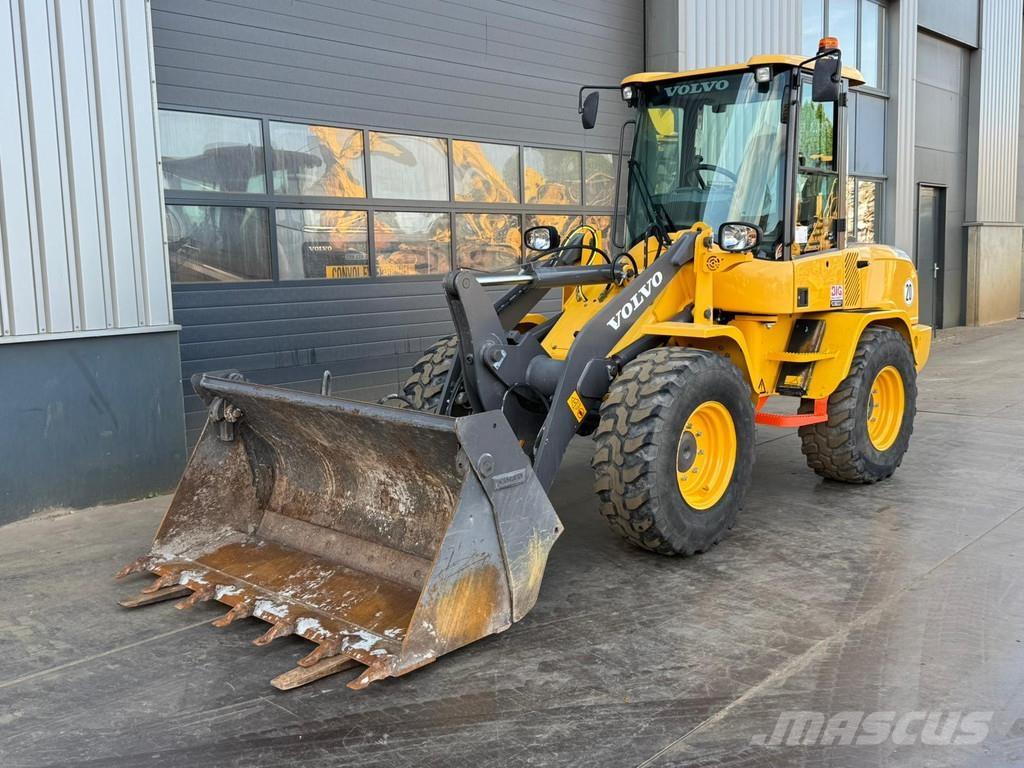 Volvo L30G Ładowarki kołowe