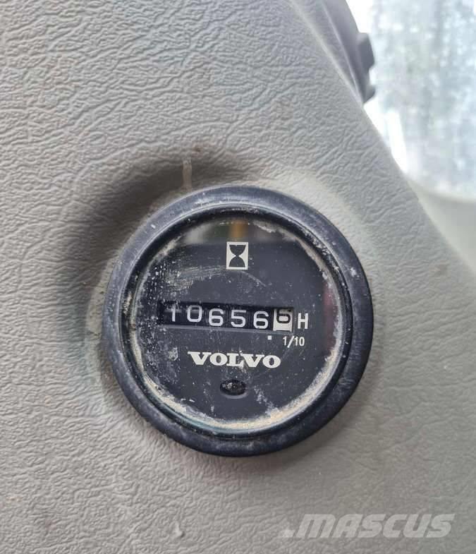 Volvo EC 210 C L Koparki z długim ramieniem