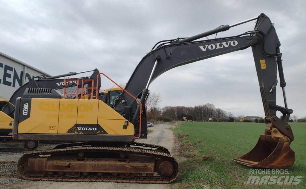 Volvo EC250EL Koparki gąsienicowe