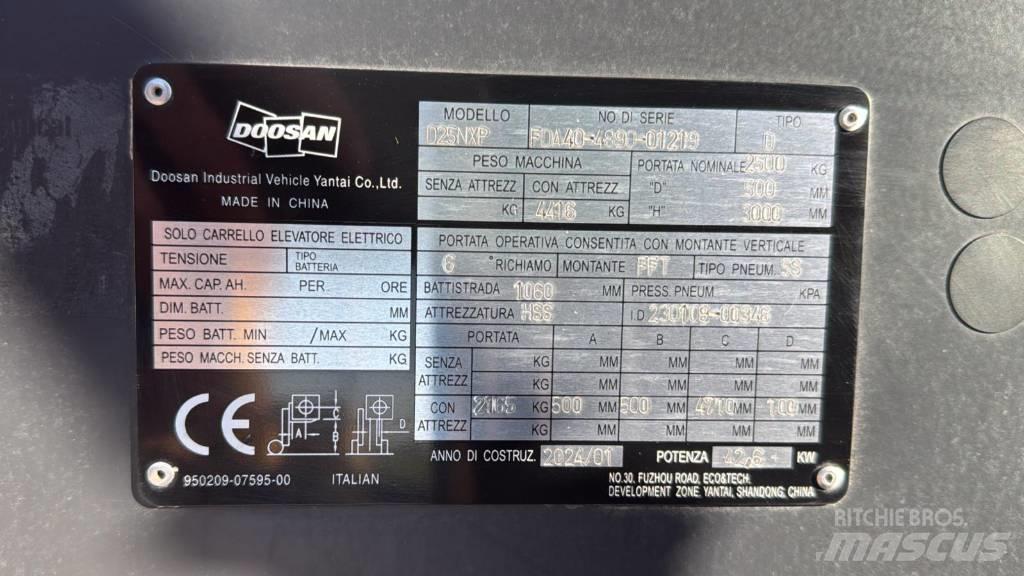 Bobcat D 25 NXP Wózki Diesla