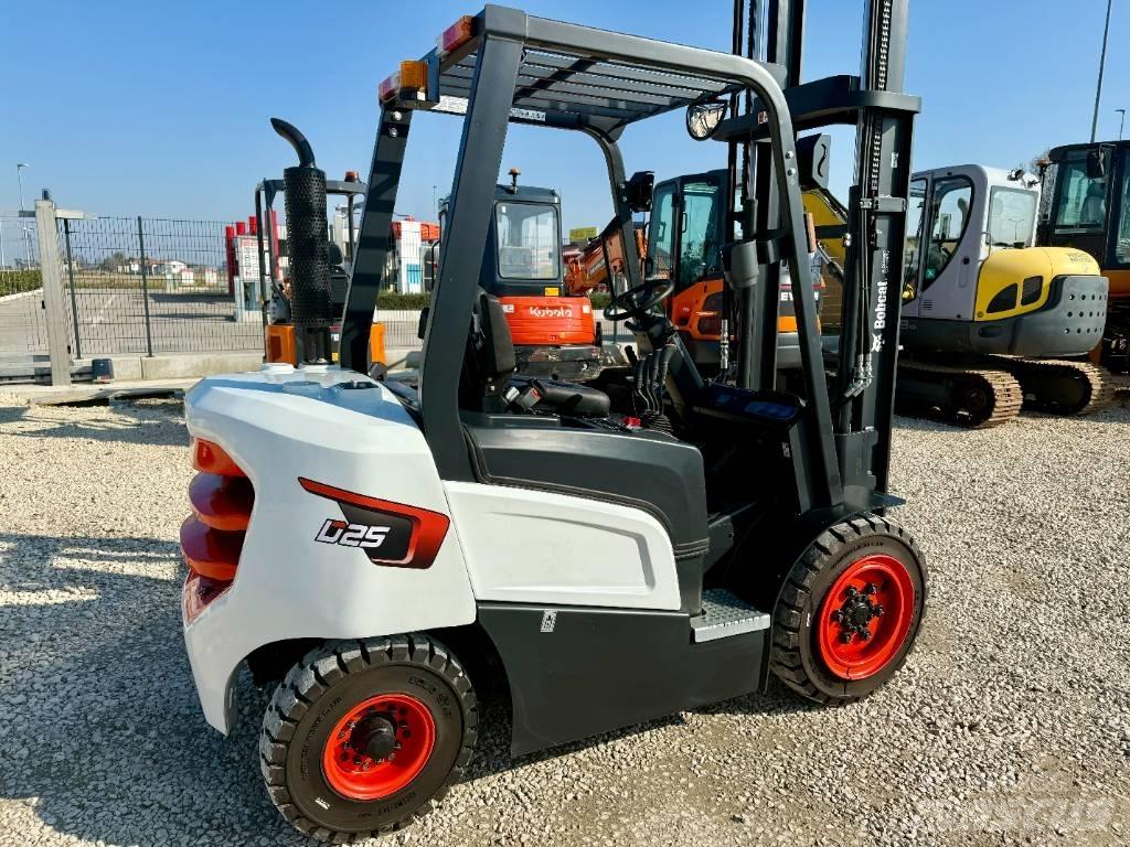Bobcat D 25 NXP Wózki Diesla
