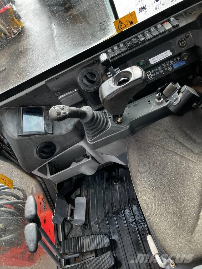 Takeuchi TB 230 Minikoparki