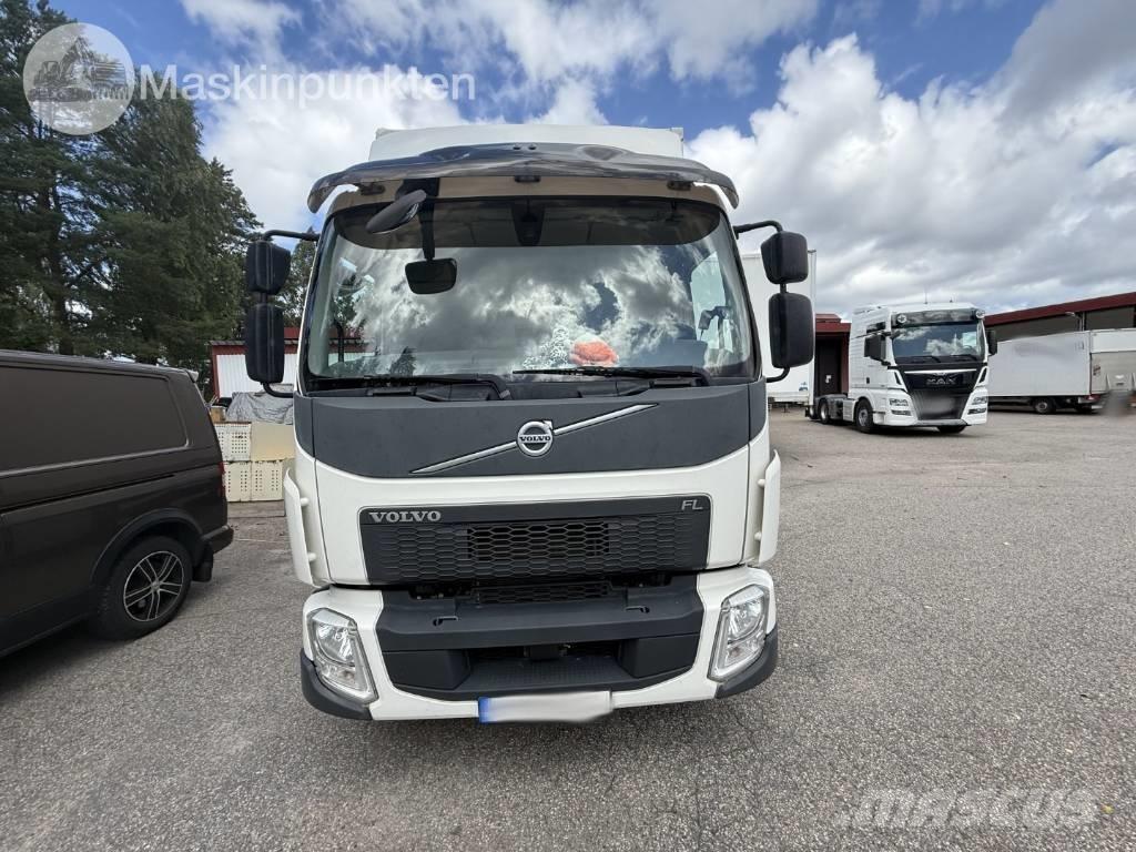 Volvo FL 210 Samochody ciężarowe ze skrzynią zamkniętą