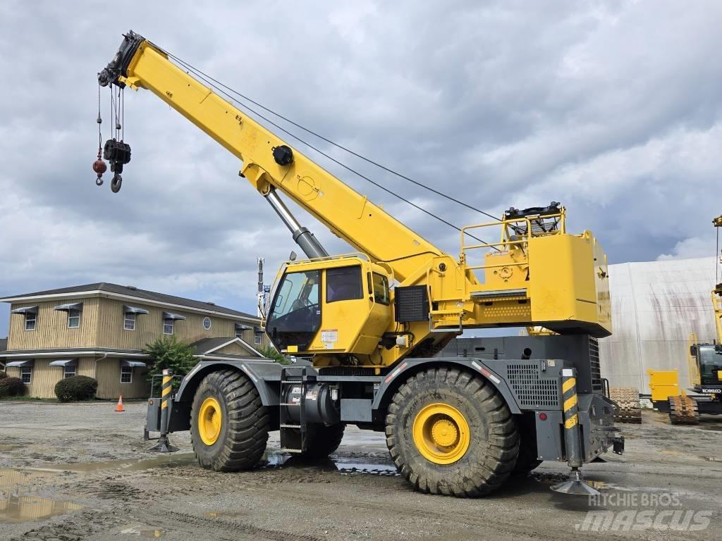 Grove RT 765 E-2 Żurawie terenowe