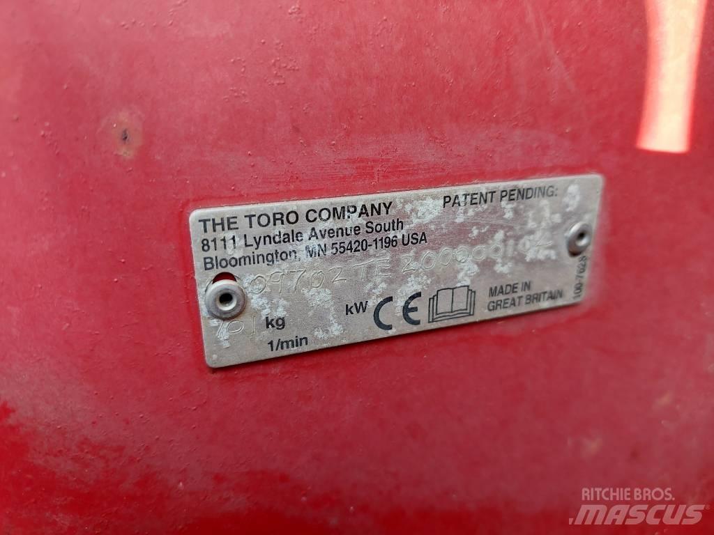 Toro Procore 880 Areatory i wertykulatory