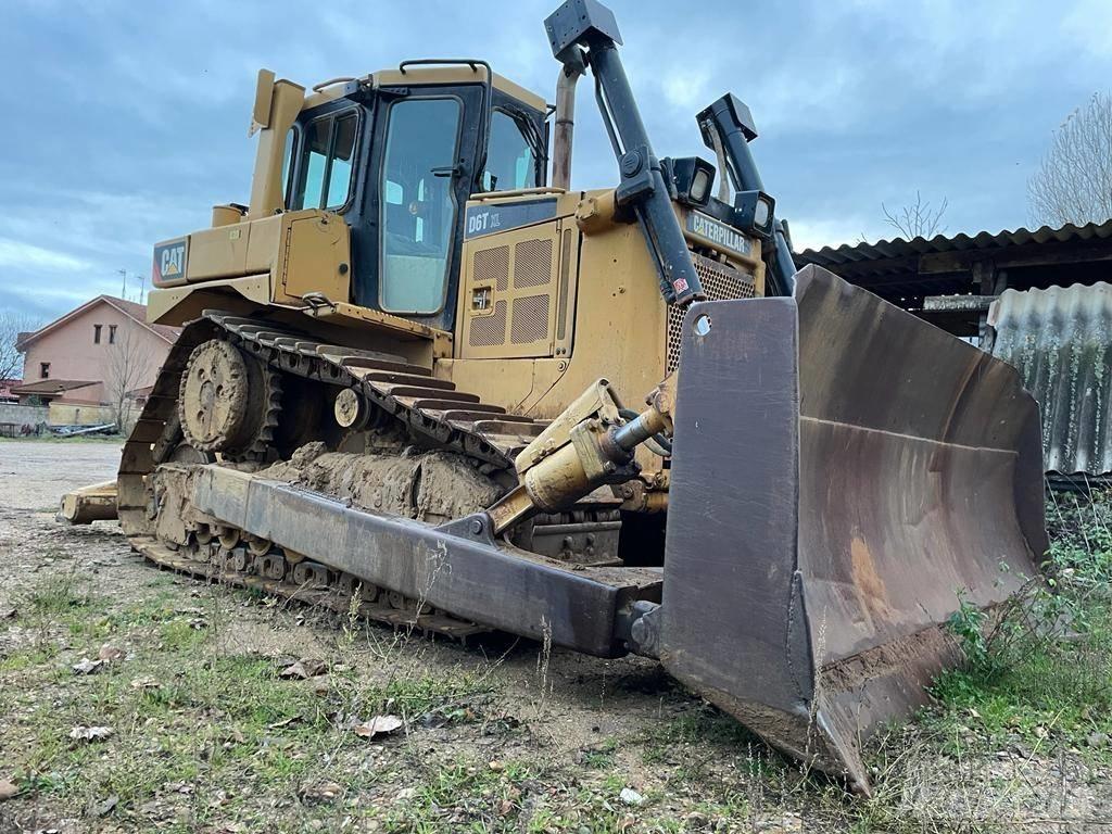 CAT D 6 T XL Spycharki gąsienicowe