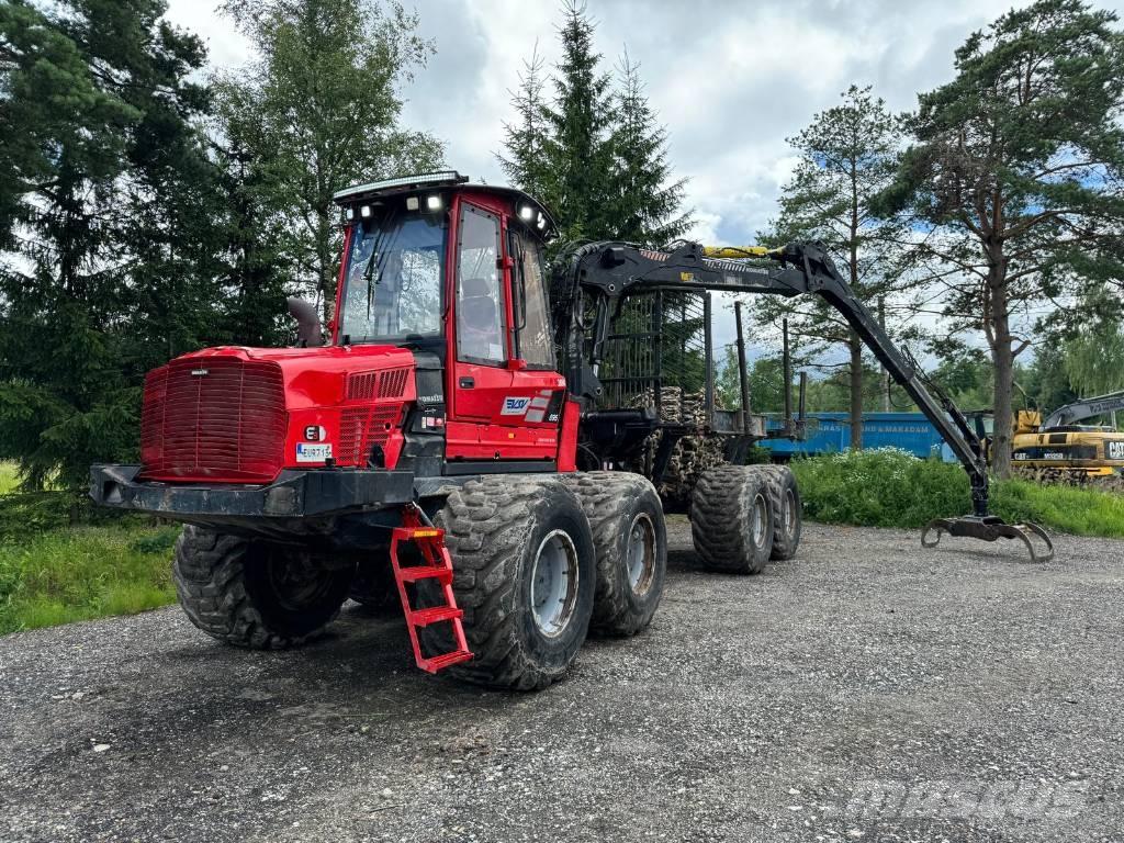 Komatsu 895 Forwardery