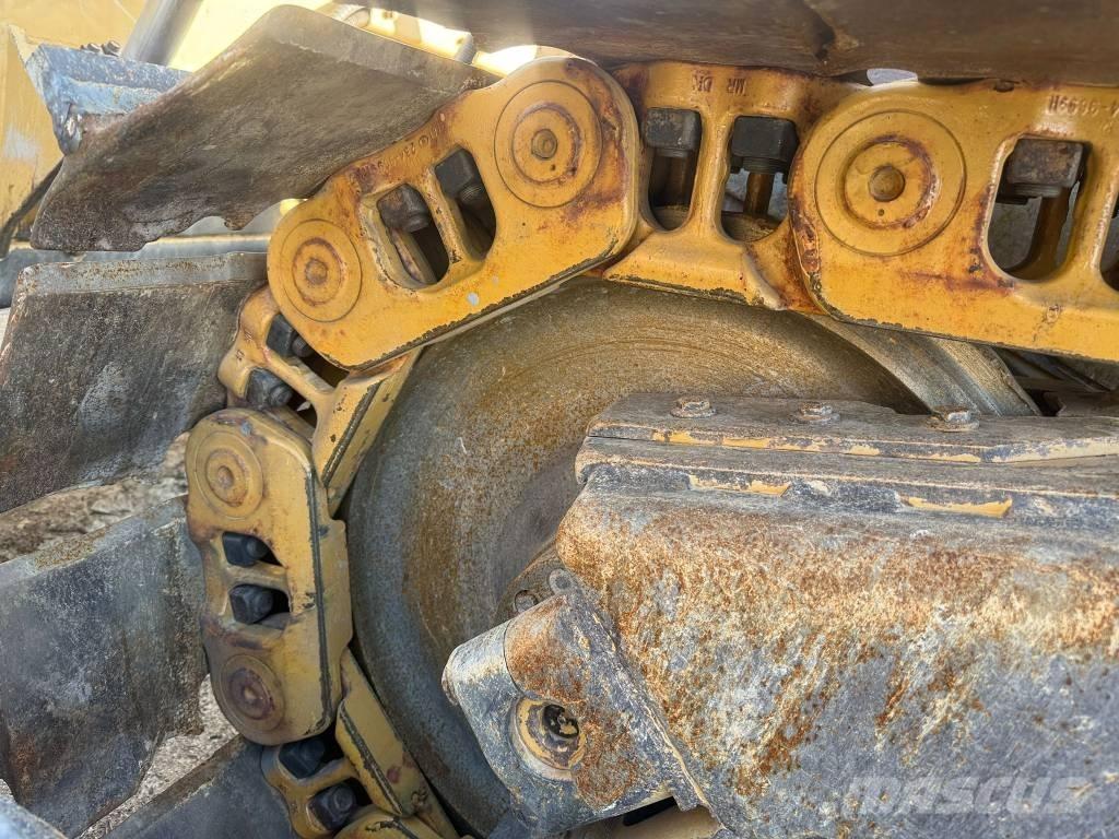 CAT D 6 T XL Spycharki gąsienicowe