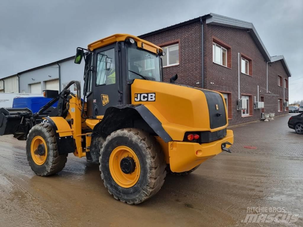 JCB 411 + 4 Ładowarki kołowe