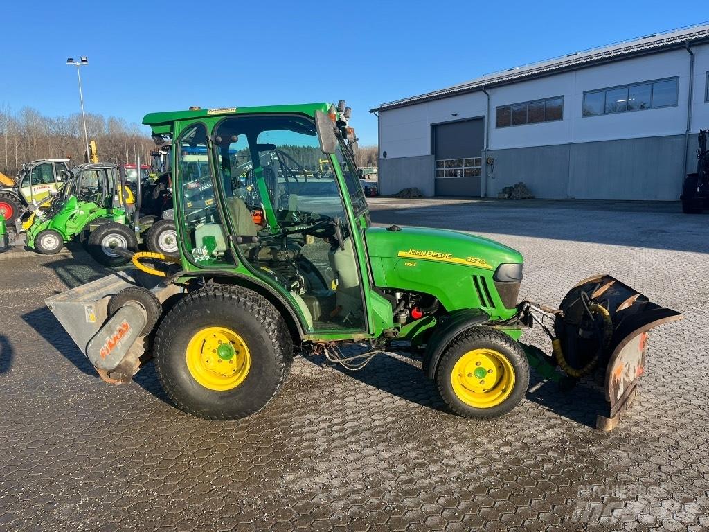 John Deere 2520 HST Mikrociągniki