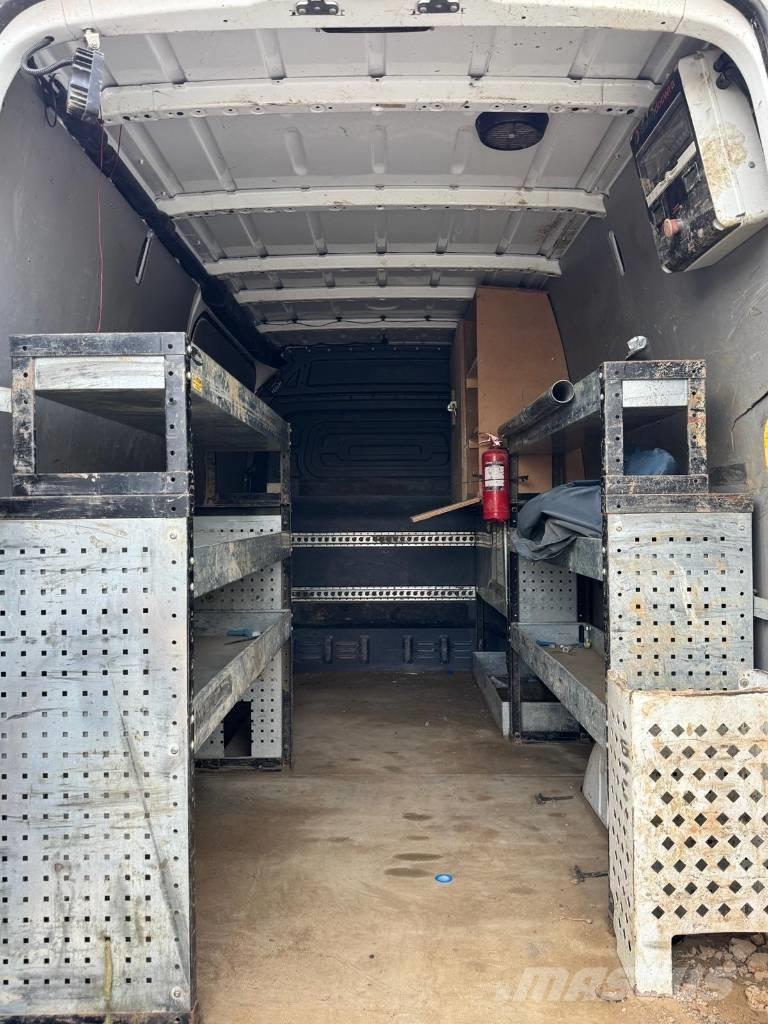 Mercedes-Benz 314 Busy / Vany