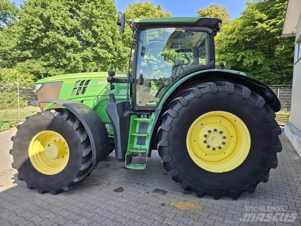 John Deere 6210R Ciągniki rolnicze