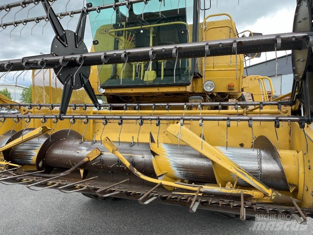 New Holland 8030 12´ Kombajny zbożowe