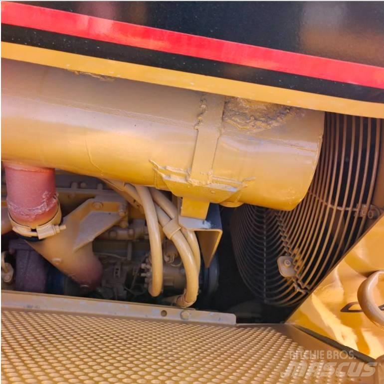 CAT D 6 R Spycharki gąsienicowe