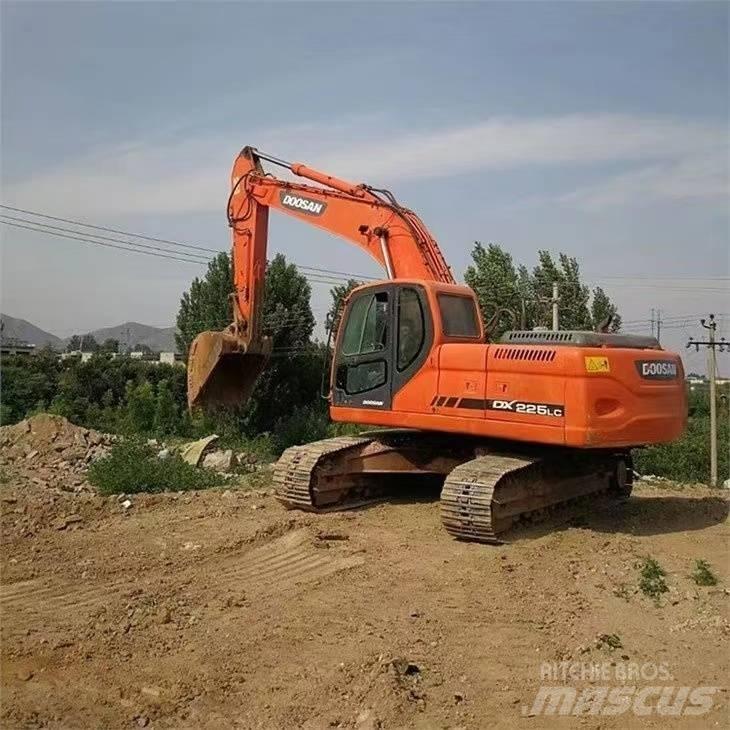 Doosan DX 225 LC-9C Koparki gąsienicowe