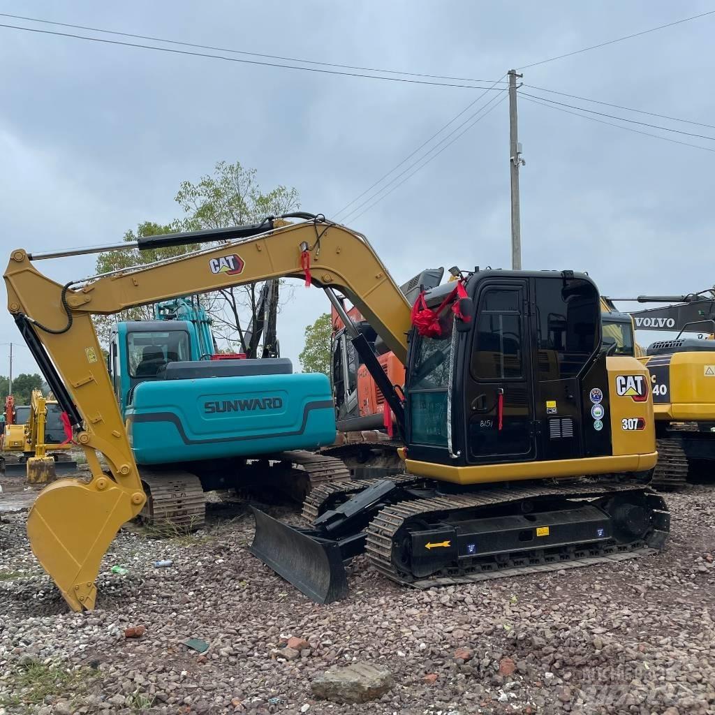 CAT 307E Minikoparki