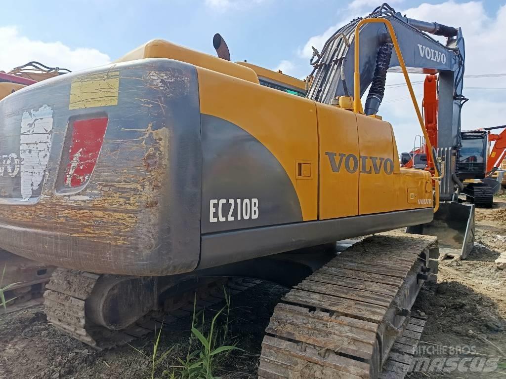 Volvo EC210B Koparki gąsienicowe