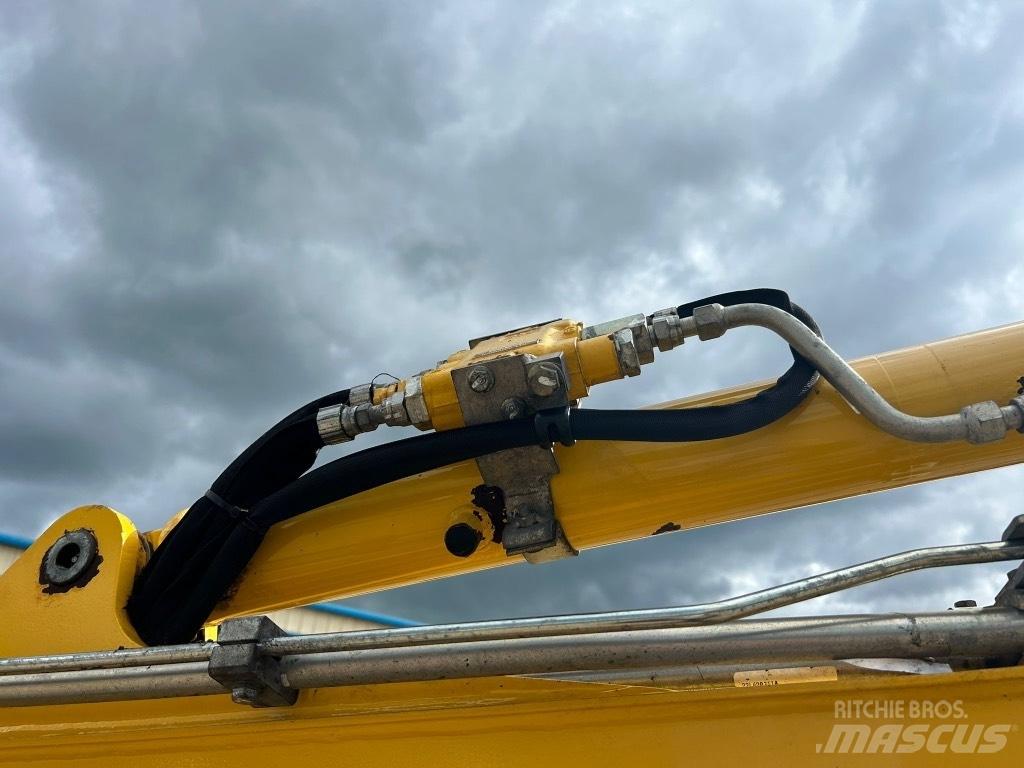 Komatsu PC30 MR-5 Minikoparki