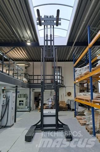 Combilift CSI Wózki widłowe unoszące z dyszlem