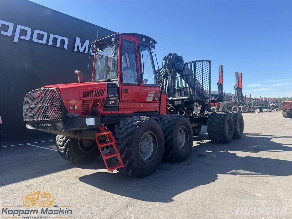 Komatsu 895 Forwardery