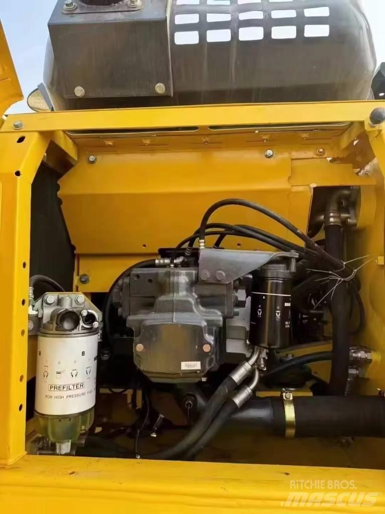 Komatsu PC 200 Koparki gąsienicowe