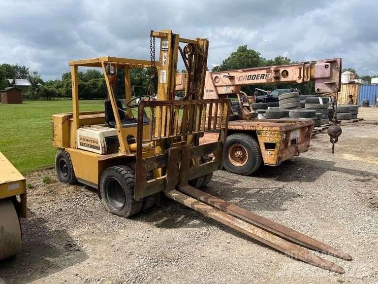 Komatsu FG 40ZT-4 Wózki widłowe inne