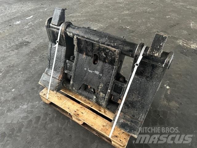 CAT 966 SZYBKOZŁACZE Łyżki do ładowarek