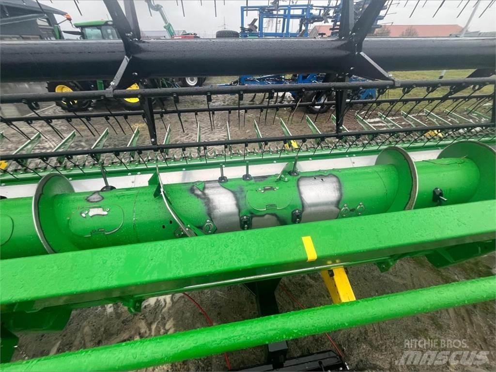 John Deere 625R Akcesoria do kombajnów zbożowych