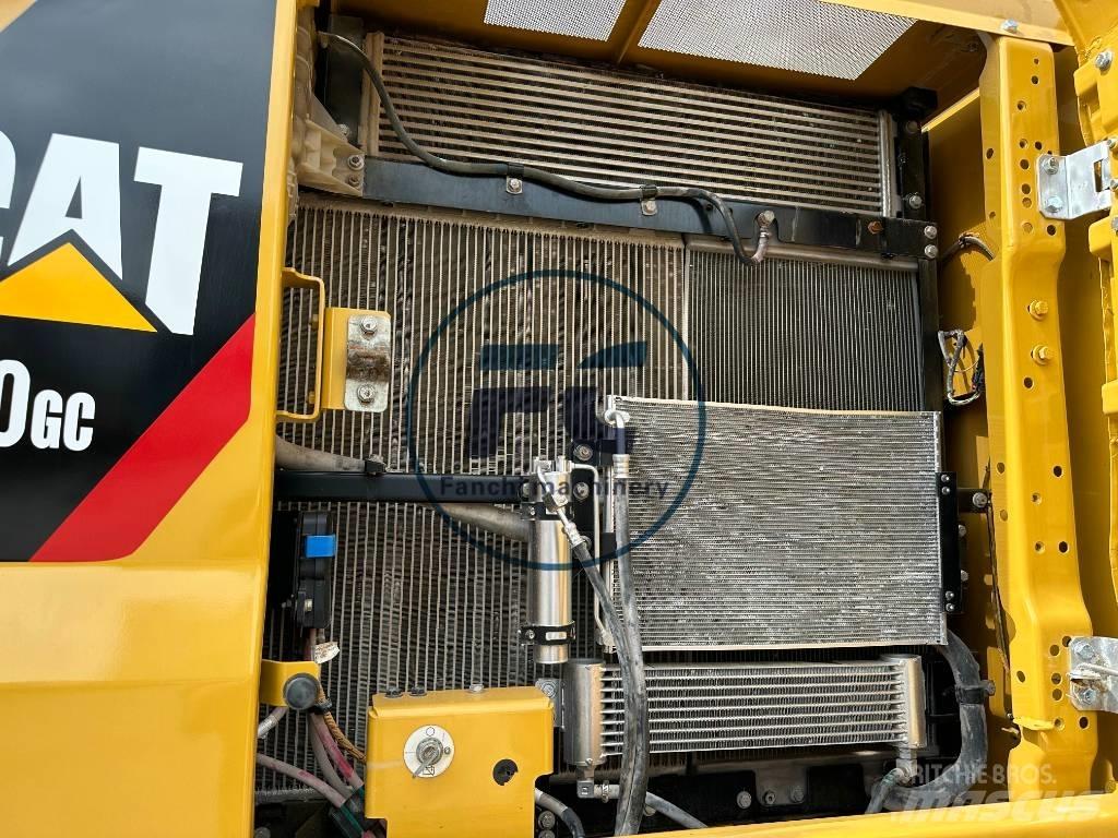 CAT 330 GC Koparki gąsienicowe