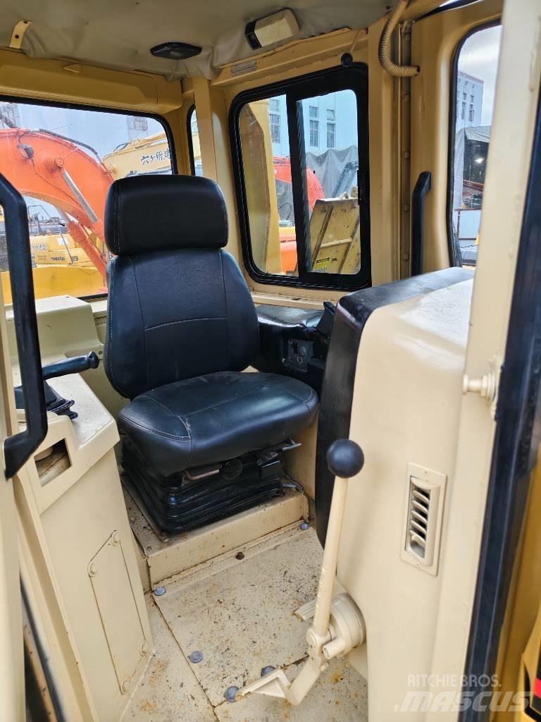 CAT D 7 R Spycharki gąsienicowe