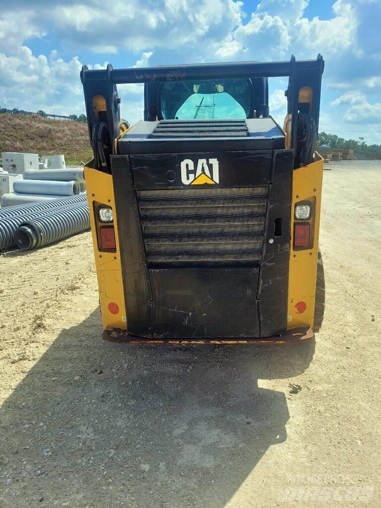 CAT 242 D Ładowarki burtowe
