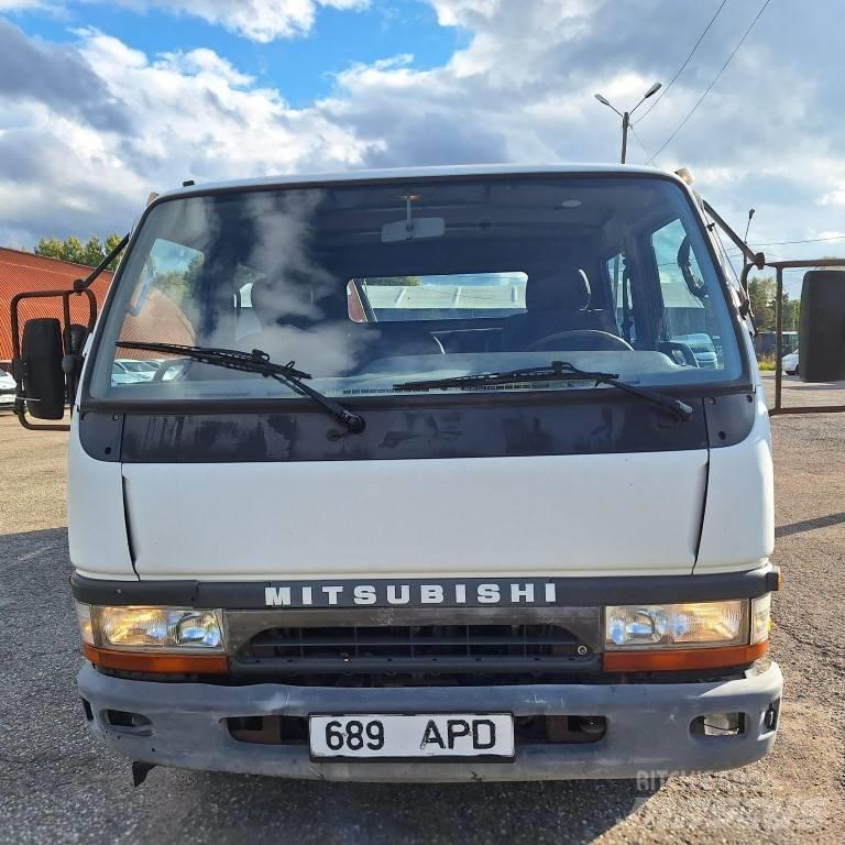 Mitsubishi Canter Żurawie samochodowe
