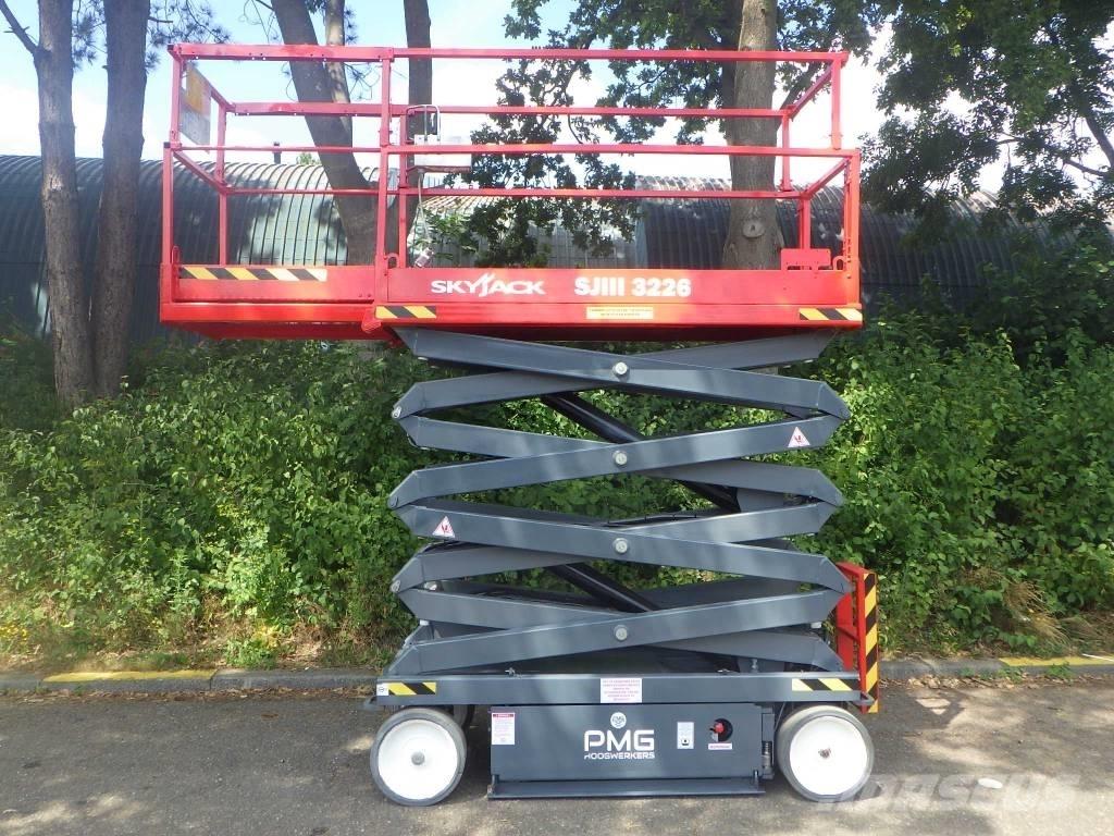SkyJack SJ3226 Podnośniki nożycowe
