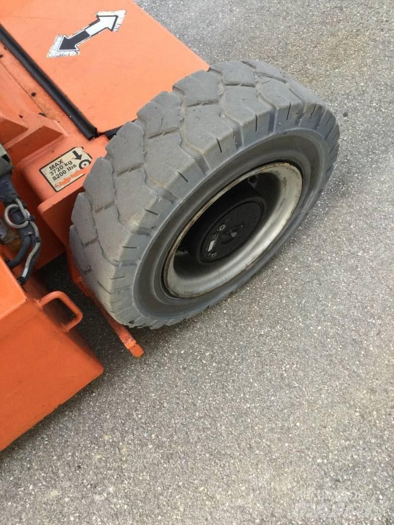 JLG E 300 AJP Podnośniki przegubowe
