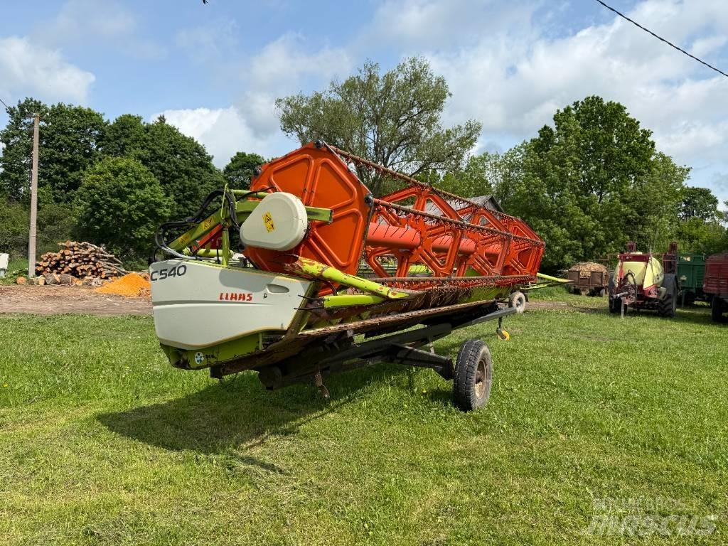 CLAAS Avero 240 Kombajny zbożowe