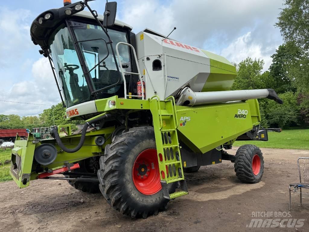 CLAAS Avero 240 Kombajny zbożowe