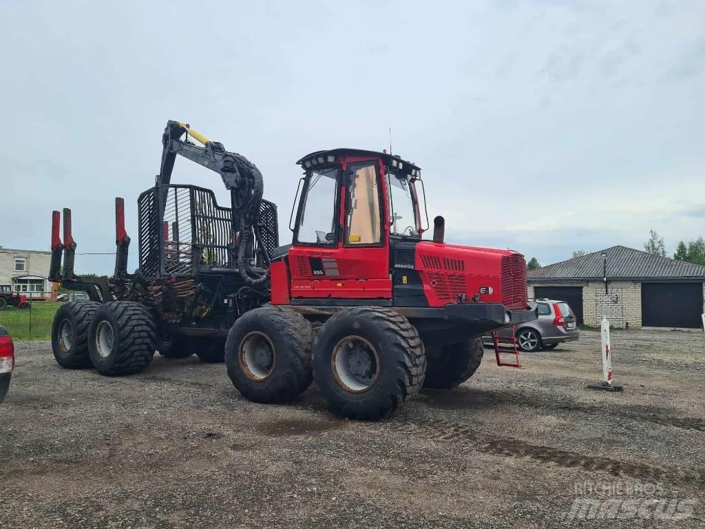 Komatsu 895 Forwardery