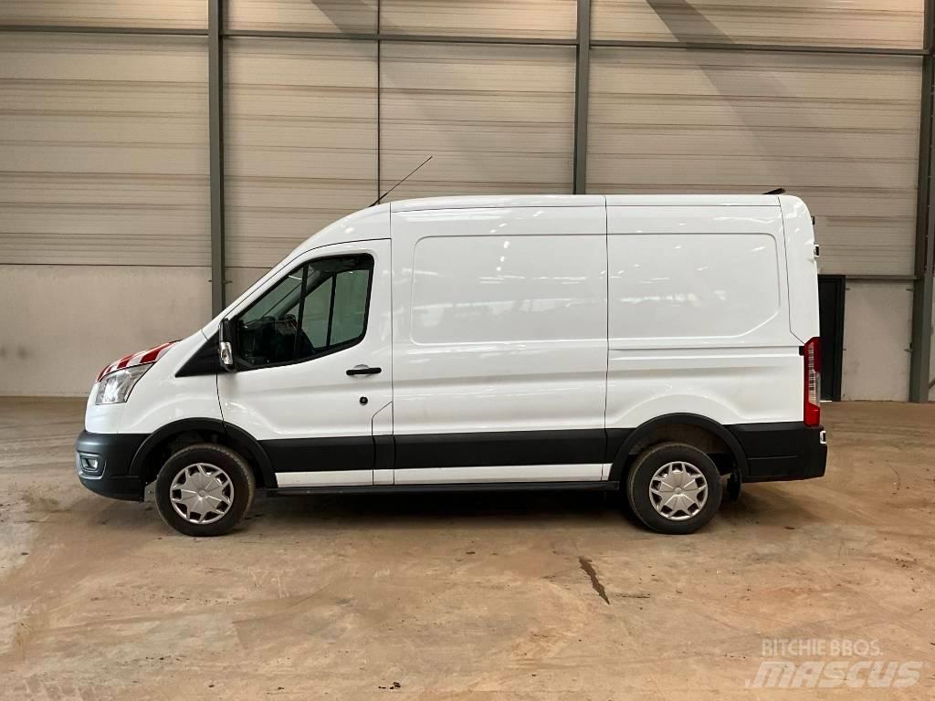 Ford Transit Busy / Vany