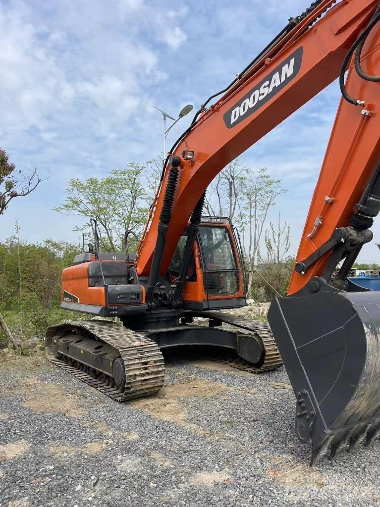 Doosan DX 300 LC Koparki gąsienicowe