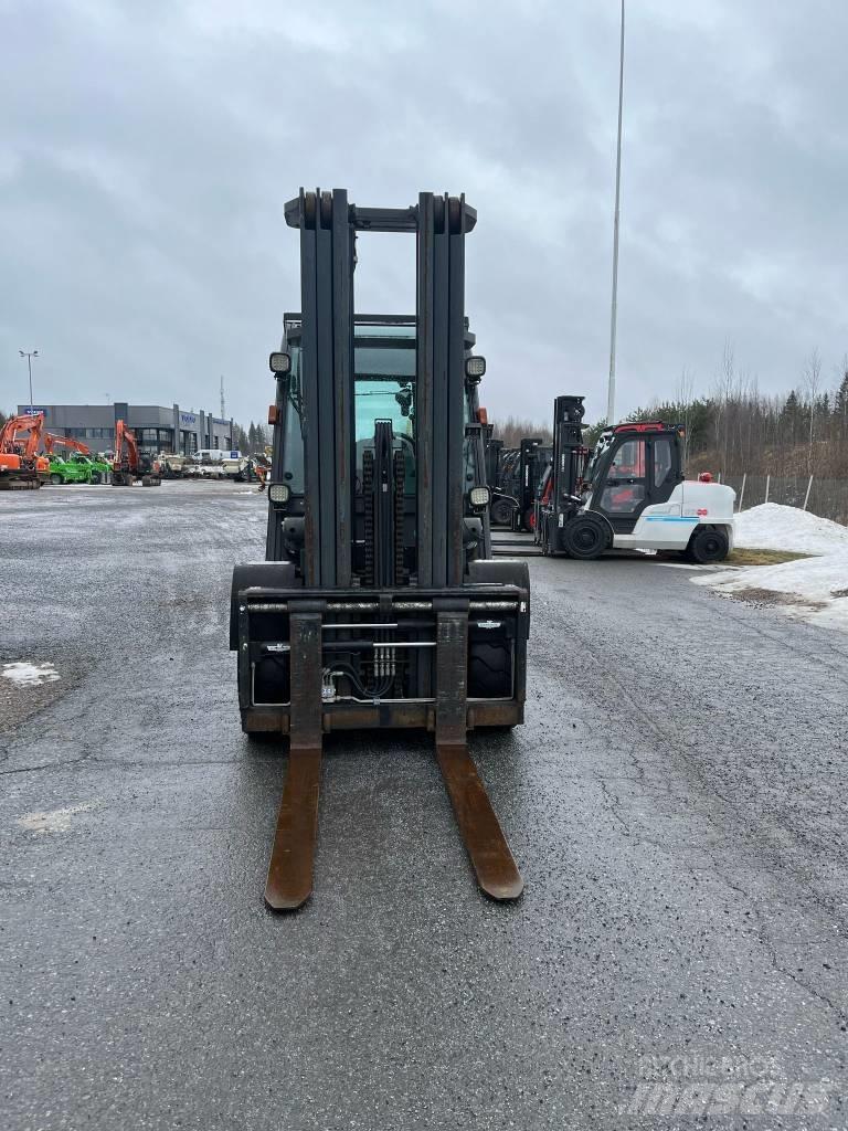 Nissan WG1F4A50Y Wózki Diesla