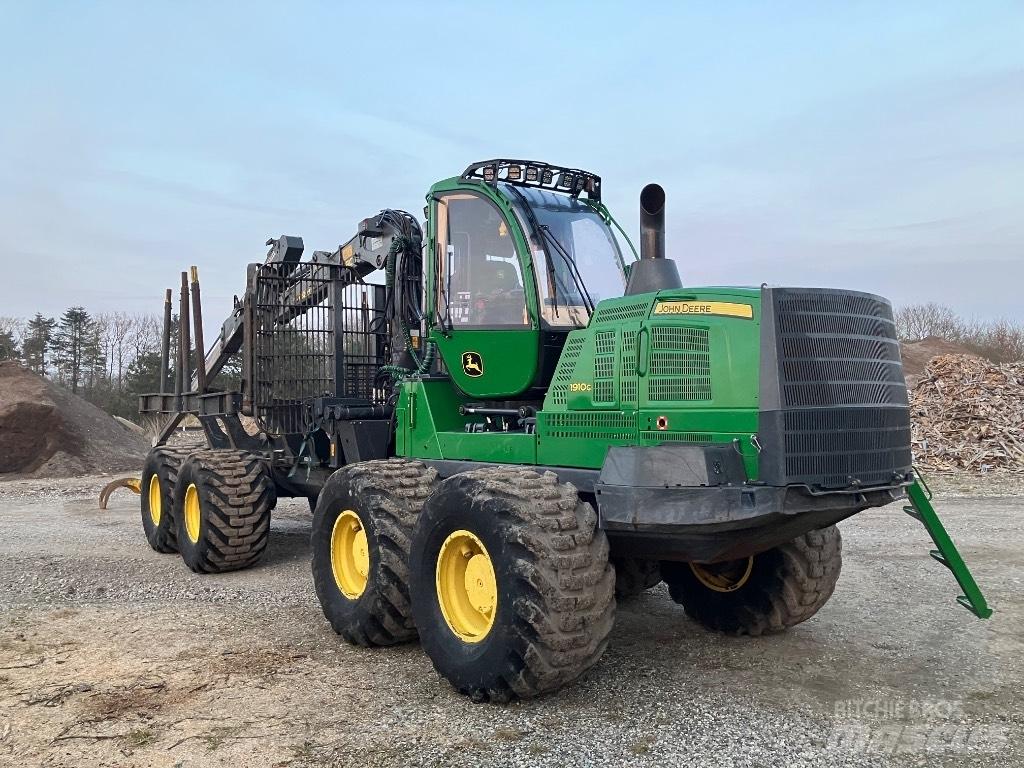 John Deere 1910G Forwardery