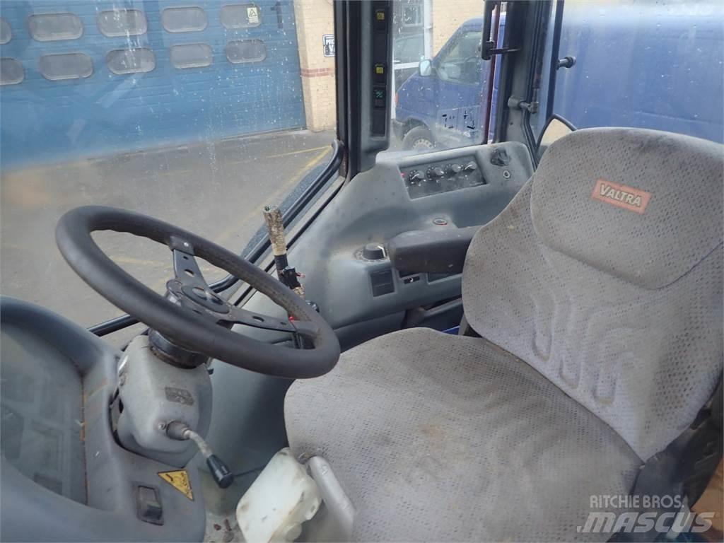 Valtra 900 Ciągniki rolnicze