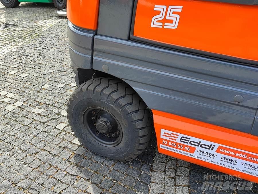 Toyota 6FG25 Wózki LPG