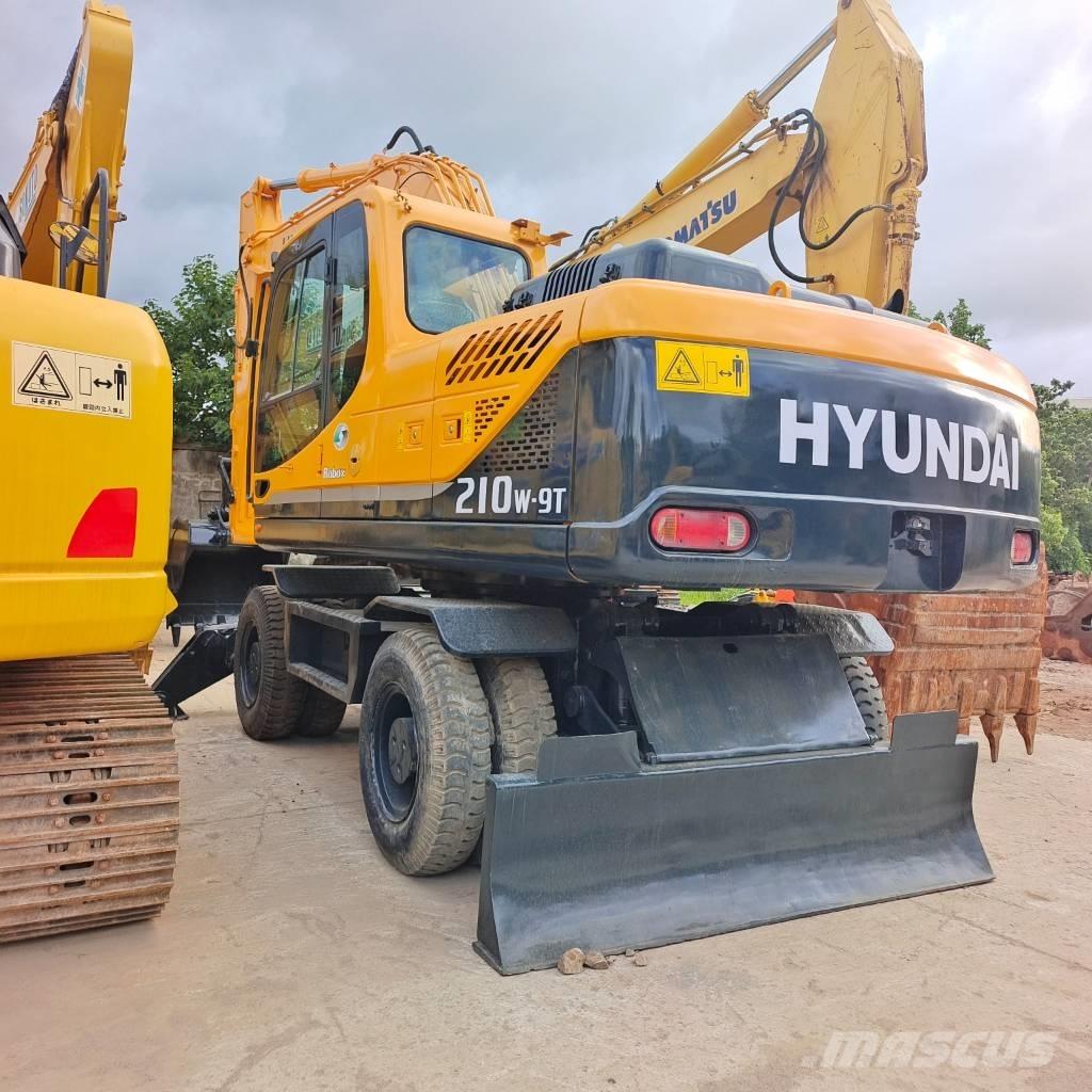 Hyundai 210W-9 Koparki kołowe