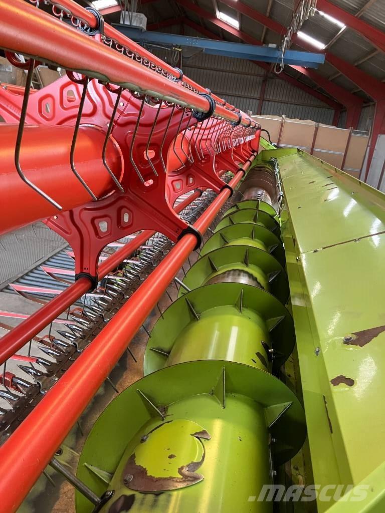 Claas 650 Kombajny zbożowe