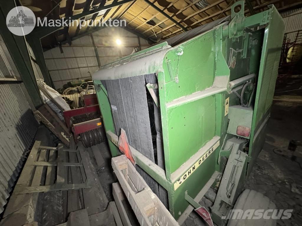 John Deere 545 Prasy zwijające