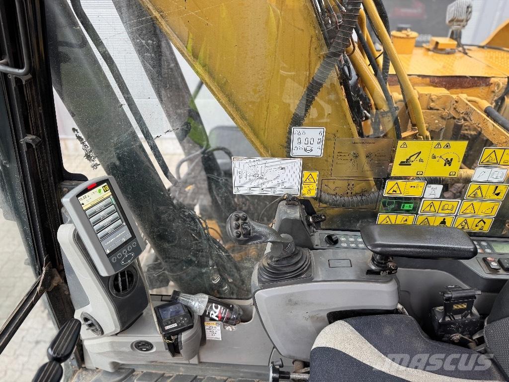 CAT 318 E L Koparki gąsienicowe