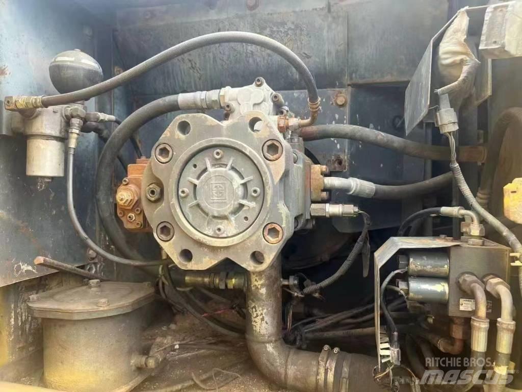 Sumitomo SH200A3 Koparki gąsienicowe